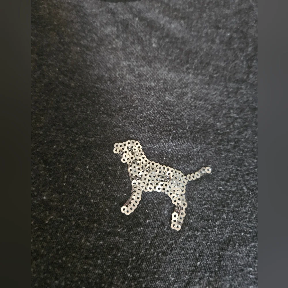 PINK Victoria's Secret Tee with Sequin Logo Tag - Picture 3 of 5